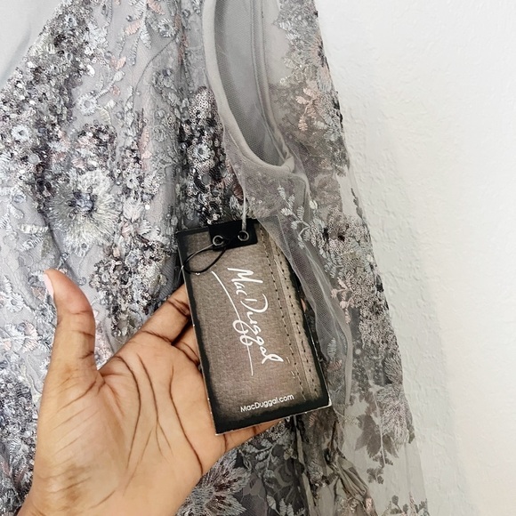 Mac Duggal Embellished V Neck Illusion Long Sleeve Gown - Picture 6 of 10